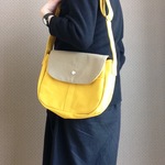ショルダーＳ　カラシ×ベージュ　帆布