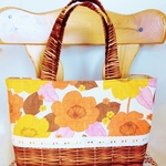 SALE＊送料無料＊レトロな花柄のカゴトート