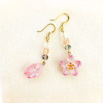 小桜舞う🌸春色ピアス・イヤリング