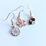 お花見ピアス 各1個