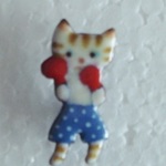 七宝　猫パンチ練習中