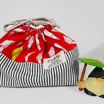 sale  お弁当袋　☆レッド　インコ