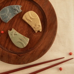 【　受注制作品　キャトラリーレストトリオ　Catlery rest trio　】　ネコ形箸置き（カトラリーレスト）三個セット