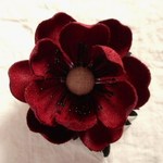 コットンリネンのコサージュ＊アネモネ6.5cm（赤）