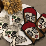 女の子 ブローチ