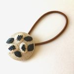 ellipseの花 刺繍 ヘアゴム  グレーホワイト