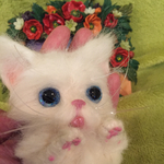 羊毛フェルトブサカワ猫のペロリンブローチ