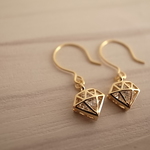 diamond hook pierces gold