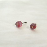 小さなガラスの薔薇ピアス（パープル）