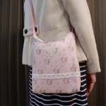 ★sale★花柄レース付きのショルダーバッグ