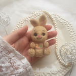 イースターうさぎのぬいぐるみ 羊毛フェルト