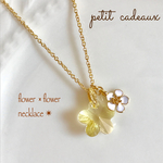 flower×flower🌼とっても淡い黄色スワロフスキー