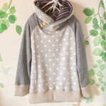 【SALE】フード付パーカー　ドットレース　140