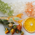 ①ドライローズ入♡オレンジの花材