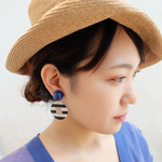 【tiroir-63】【ラスト１点のみ】インポートストライプとエナメルカボションのピアス・イヤリング