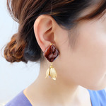【chimie-64】ヴィンテージビーズと真鍮フラワーキャップのピアス・イヤリング