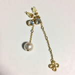 コットンパールとフラワーのアシンメトリーピアス