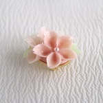 さくらの帯留《花筐》