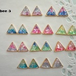 クラッシュシェルの三角ピアス