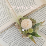 プリザーブドフラワー(コサージュケースつき)