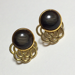 アンティークボタンピアス
