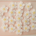 ☆受注制作☆編み花モチーフ・20個セット(白色)【068】