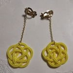 *momo*様オーダー品　菜の花のイヤリング