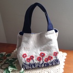 刺繍トートバック『赤い花』 ベージュ