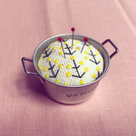 刺繍ピンクッション★黄色い木の実