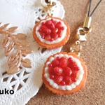 春のいちごタルトストラップ