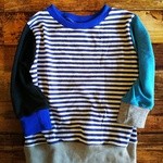 110サイズ ブルーベースのロングTシャツ