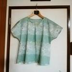  リバティ大人可愛いグリーン花柄ブラウス(M～L)