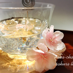 リアルサイズ日本の冷茶（桜茶）Cのメモスタンド