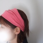 再販です　春待ち　フレッシュピンク　おしゃれなお色です　*柔らかダブルガーゼのゆるヘアターバン**カフェなどのお仕事にも