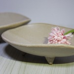 三足の小皿