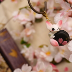 桜狐様のマカロンチャーム♪（胡麻）