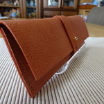革のペンケース　レンガ色