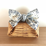 ☆再販☆○お弁当袋Мサイズ＊ バンダナ柄☆キナリ×リアルバスケット○