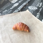 【再販】樹脂粘土のクロワッサンマグネット