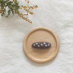 小花柄 刺繍パッチンピン