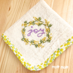 ミモザ刺繍のガーゼハンカチタオル made  in 浜松 国産ダブルガーゼ 手刺繍