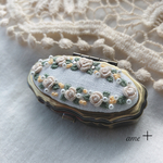 薔薇 刺繍小物入れ（ピルケース）☆