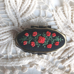 薔薇 刺繍小物入れ（ピルケース）