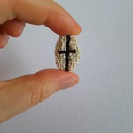 刺繍ブローチ　十字石　白　03