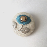 ellipseの花 刺繍 ブローチ   スカイブルー