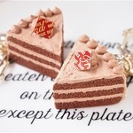しっとりガナッシュクリームケーキの大人キーホルダー