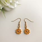 黄色のマーガレットのお花ピアス/イヤリング