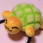 大きなカメロンパンのヘアゴム