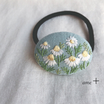 カモミール 刺繍ヘアゴム4.5  ブローチへ変更可能☆