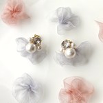 【選べる】オーガンジーリボンとコットンパールのビジューピアス２